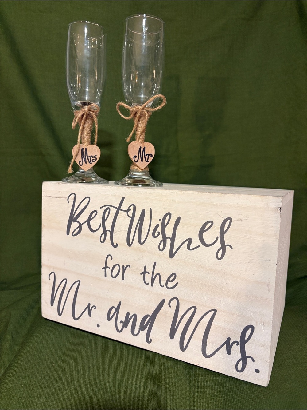 Mr and Mrs Bridal Champagne Flutes and Envelope Box